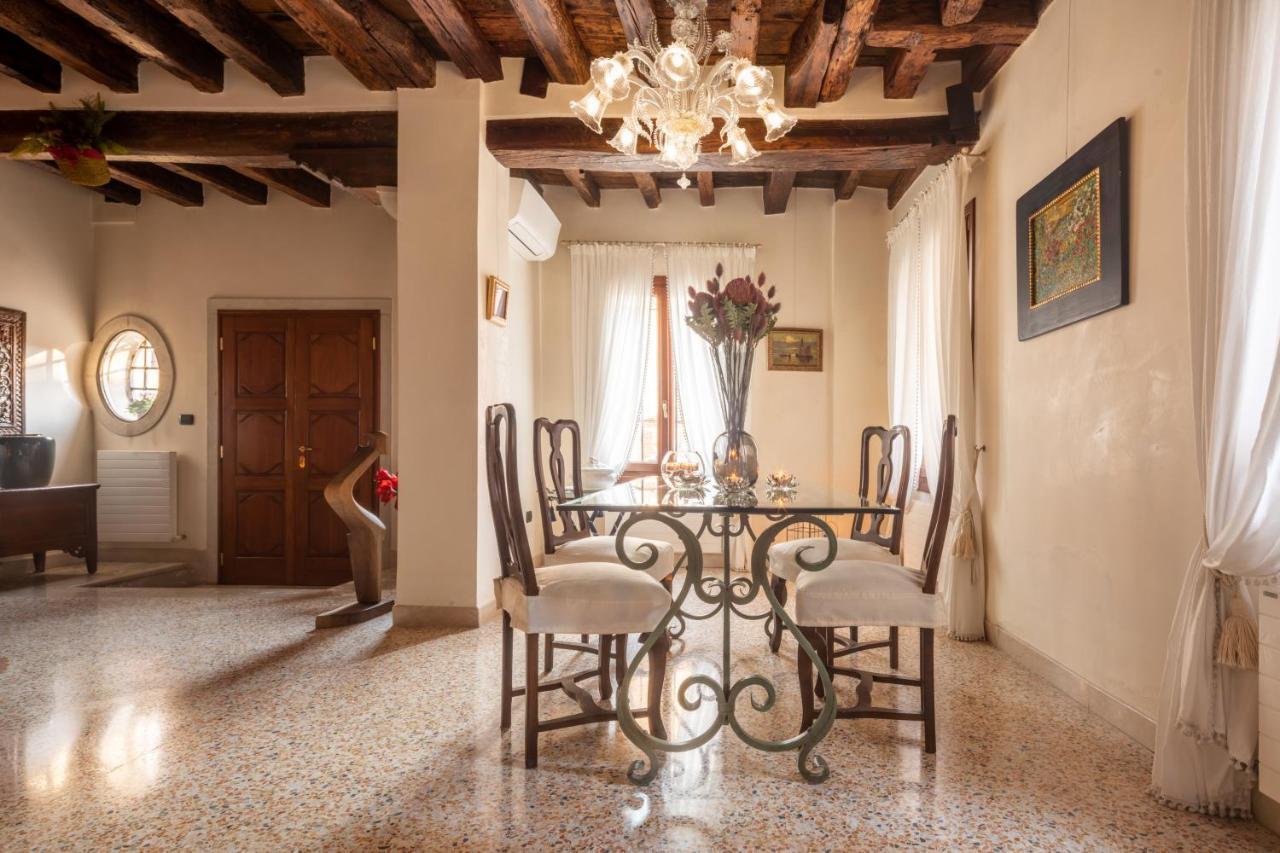 Garden Mansion With Private Mooring R&R Apartment Venice Ngoại thất bức ảnh