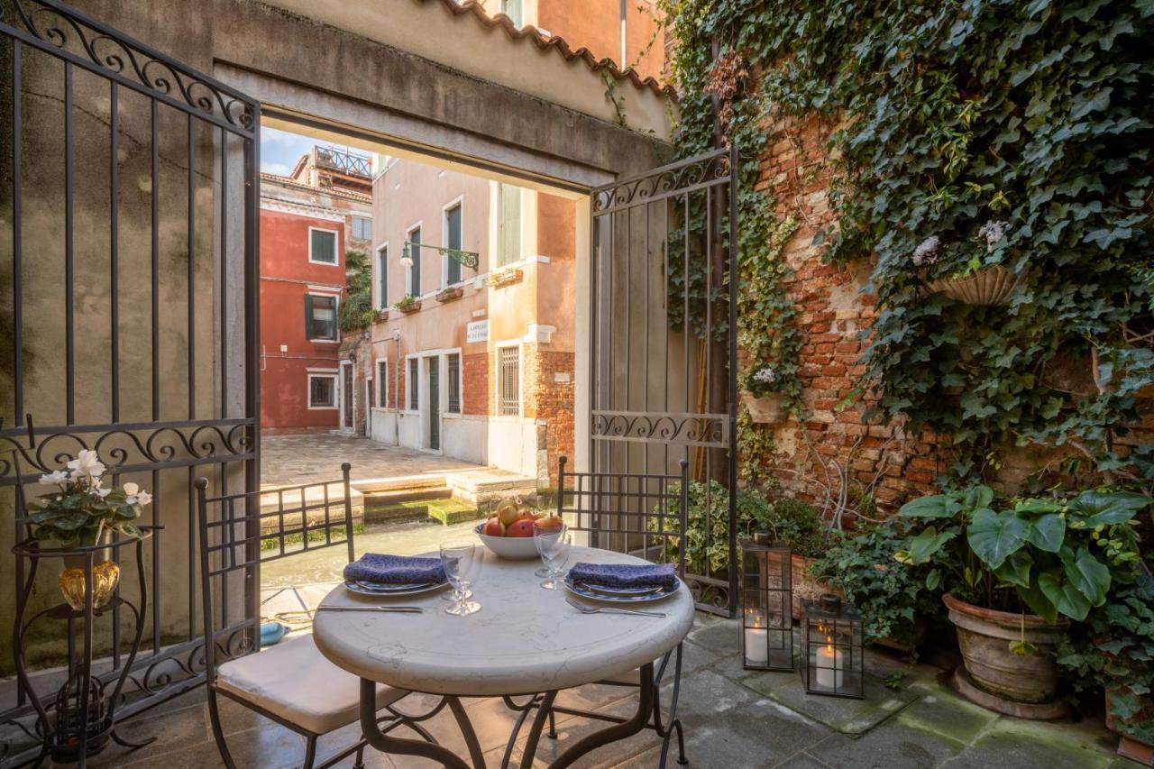 Garden Mansion With Private Mooring R&R Apartment Venice Ngoại thất bức ảnh