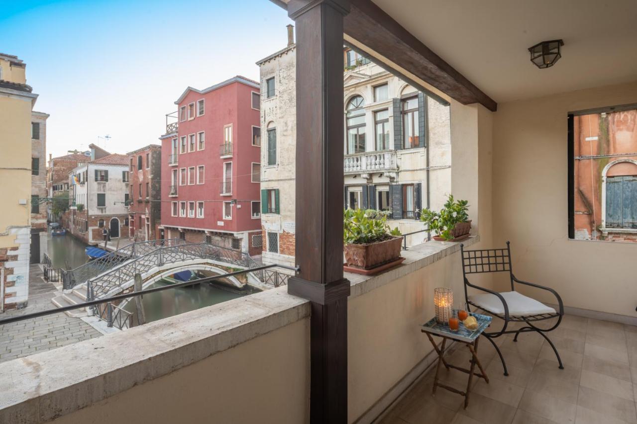 Garden Mansion With Private Mooring R&R Apartment Venice Ngoại thất bức ảnh